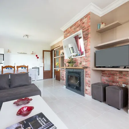 Apartment Ropit *